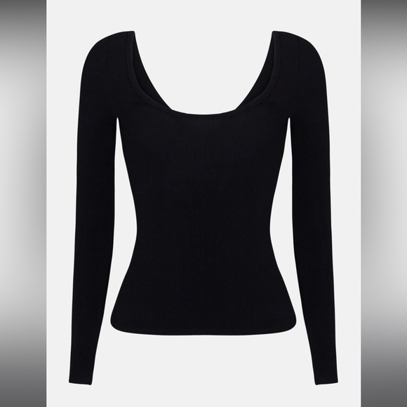 Fashion Nova Tiana snatched top - Picture 4 of 6